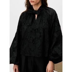 NEW FRNCH tie-neck blouse in black